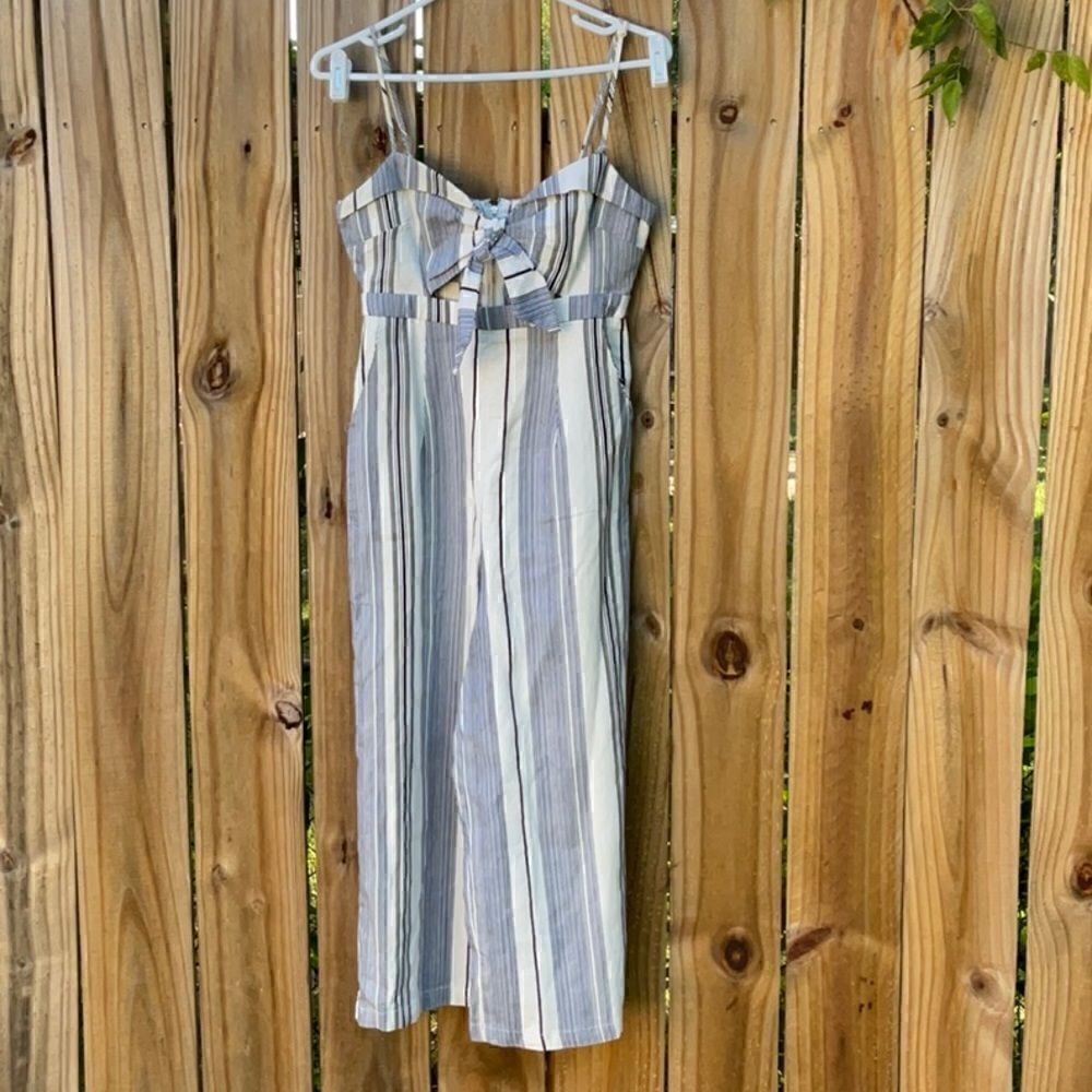Take 50% OFF- Forever21 Striped Tie Front Jumpsuit, Size-S - Picture 2 of 9